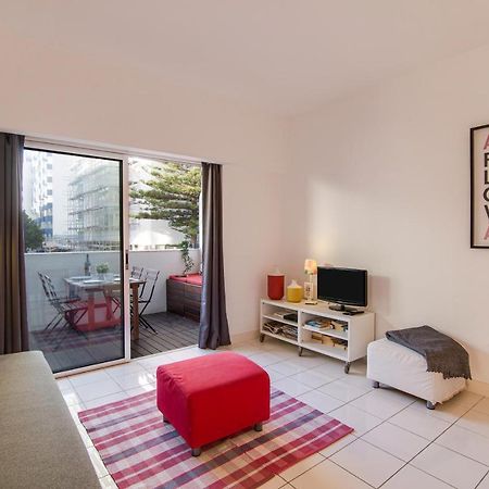 Modern Apartment By The Sea Куартейра Екстериор снимка