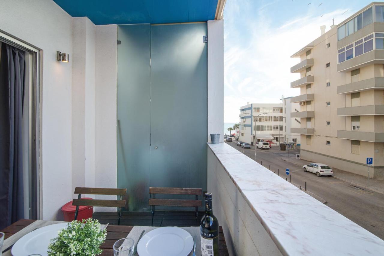Modern Apartment By The Sea Куартейра Екстериор снимка